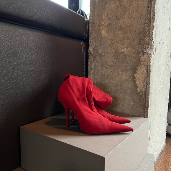 Balenciaga Knife Boots - Picture 1 of 4